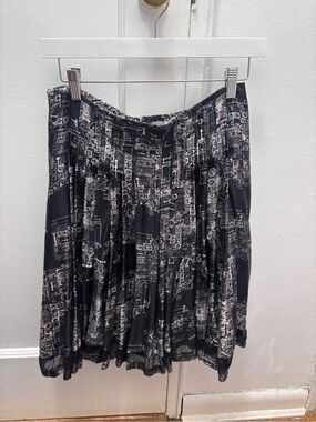 Balenciaga Black & White Graphic Pleated Skirt